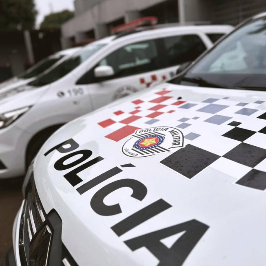 Pedreiro leva facada da amásia após briga no Parque Olaria