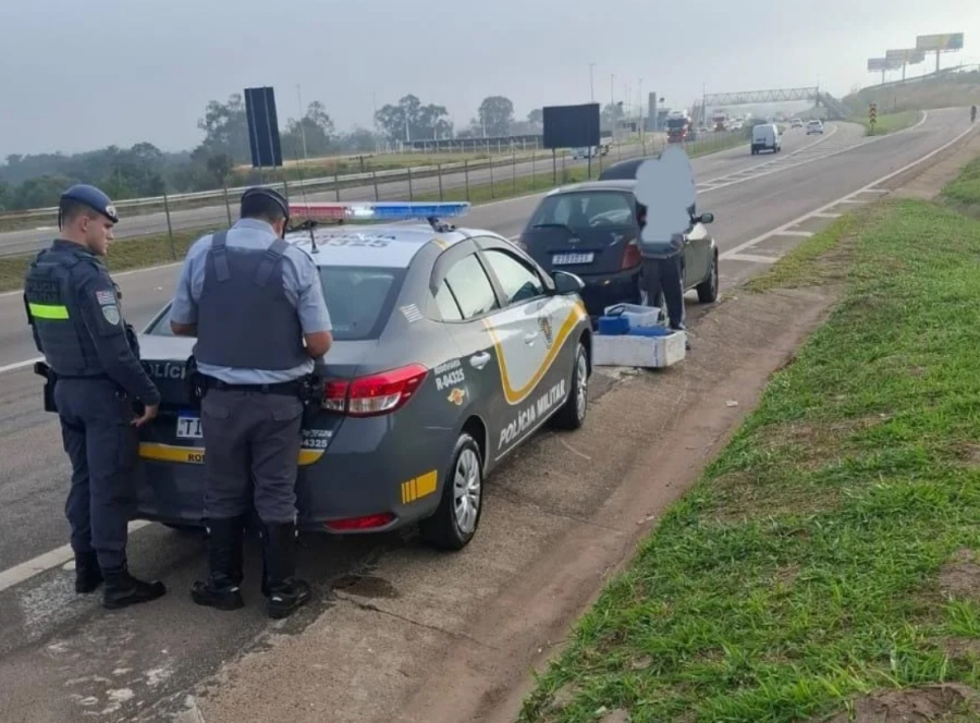 Polícia Rodoviária apreende veículo com 225 evasões de pedágios e multas de R$ 3,3 mil